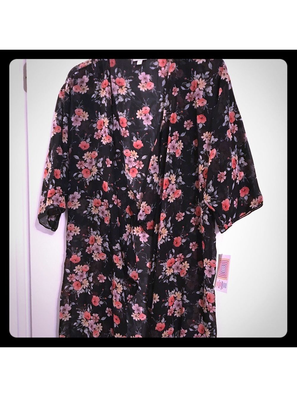 Lularoe Small NWT Black Floral Shirley Kimono